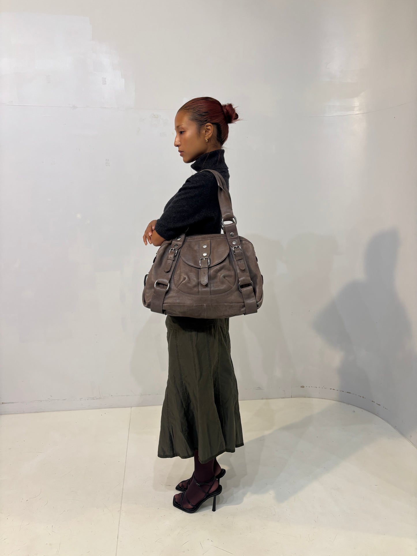 Hugo Boss grunge leather shoulder bag　