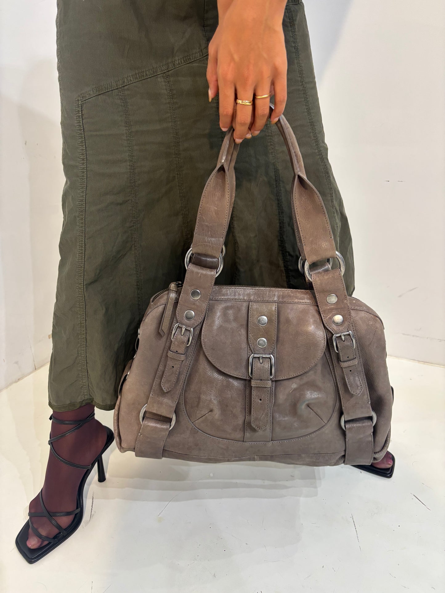 Hugo Boss grunge leather shoulder bag　