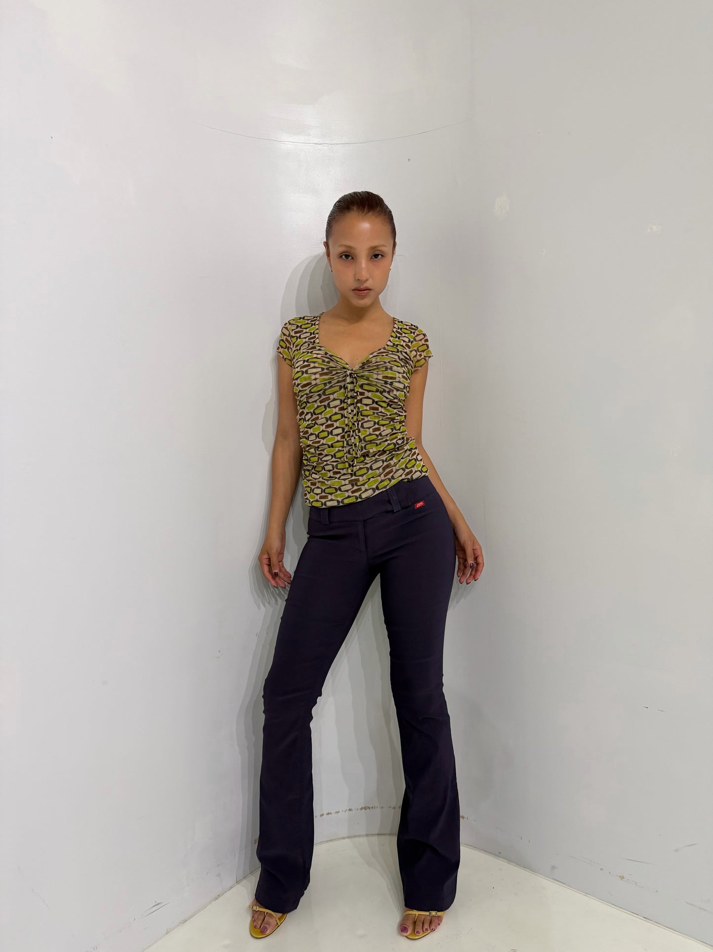 short sleeves form-fitting top