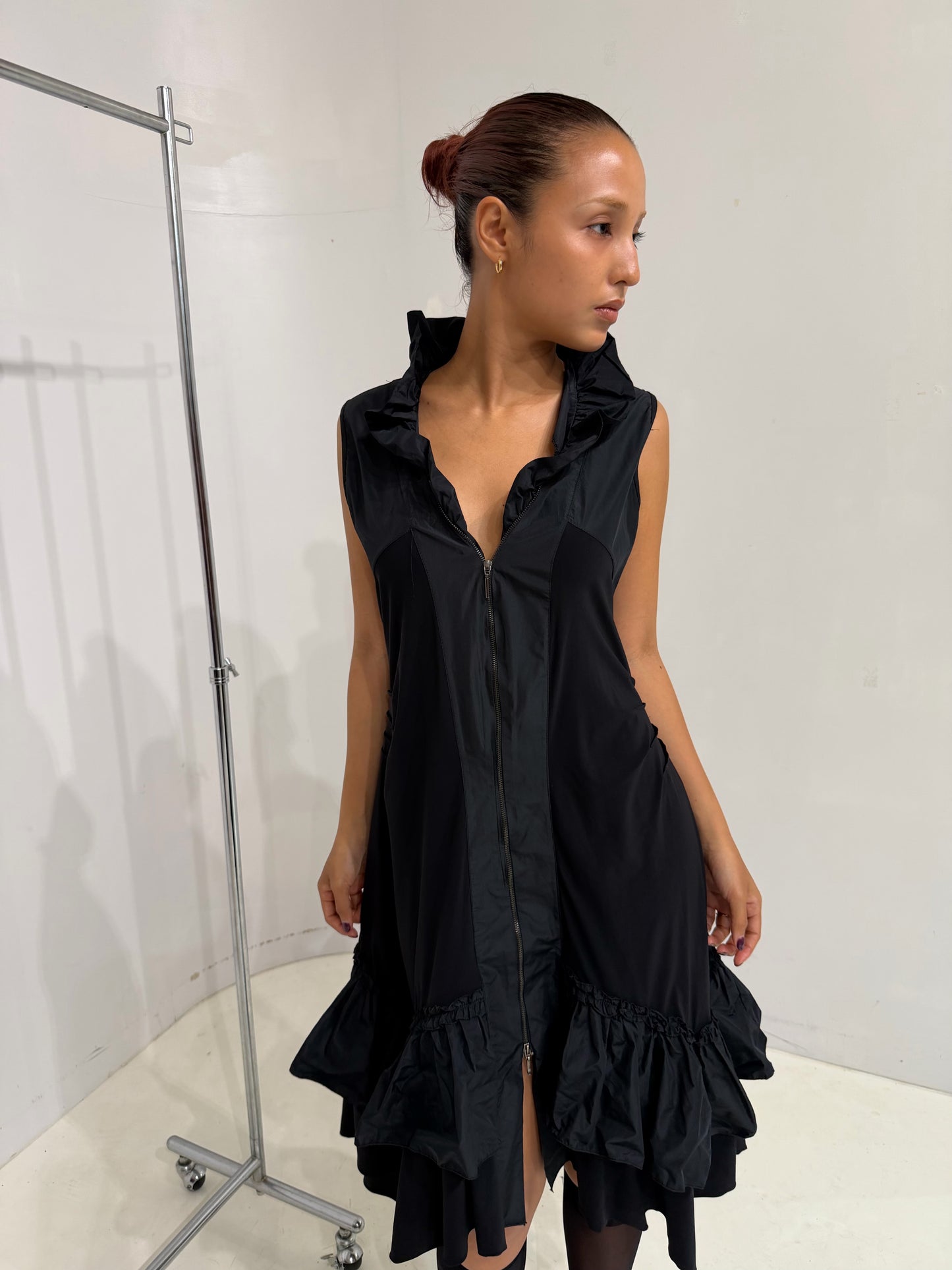 black  frilled sleeveless log top