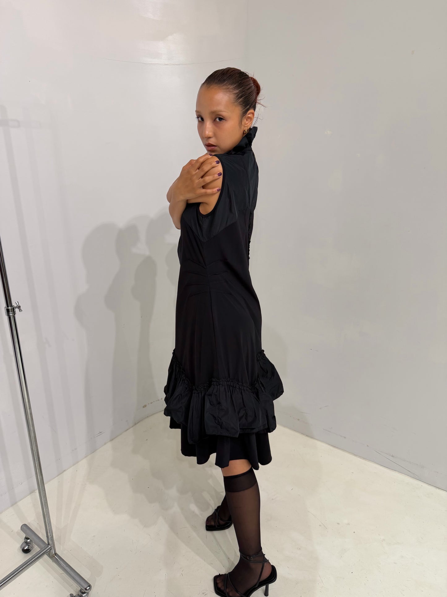 black  frilled sleeveless log top