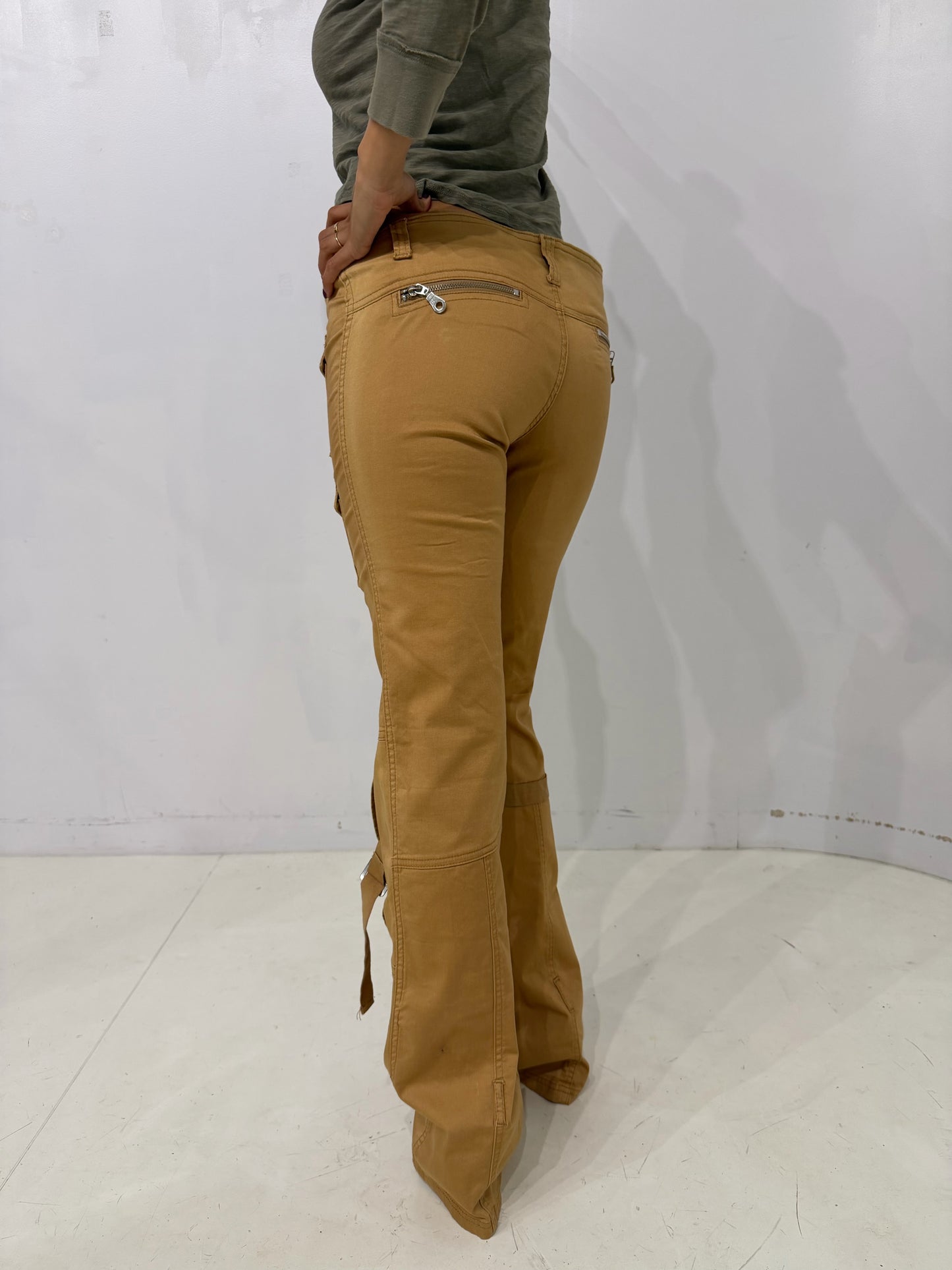 low-rise camel cargo pants