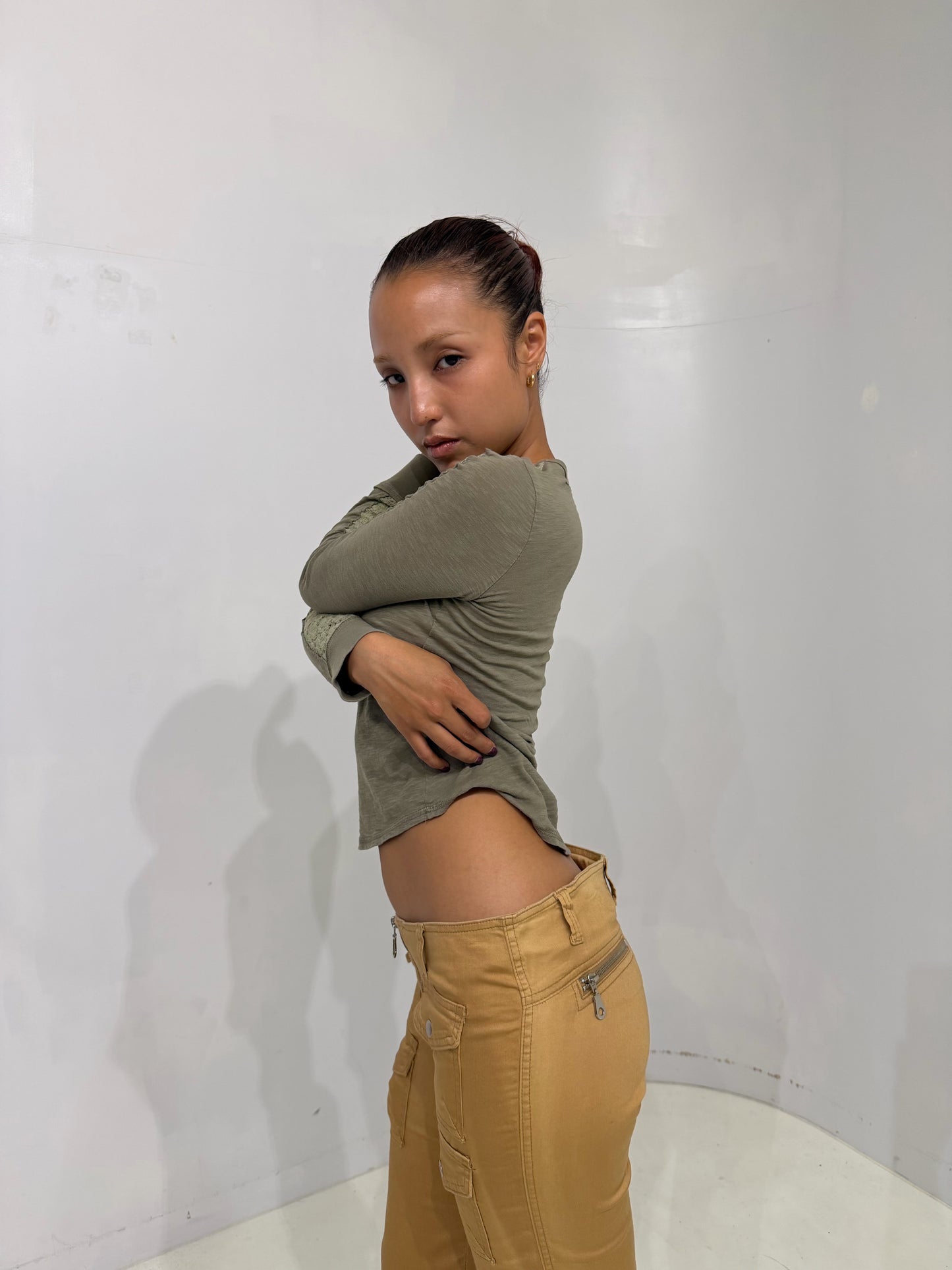 low-rise camel cargo pants