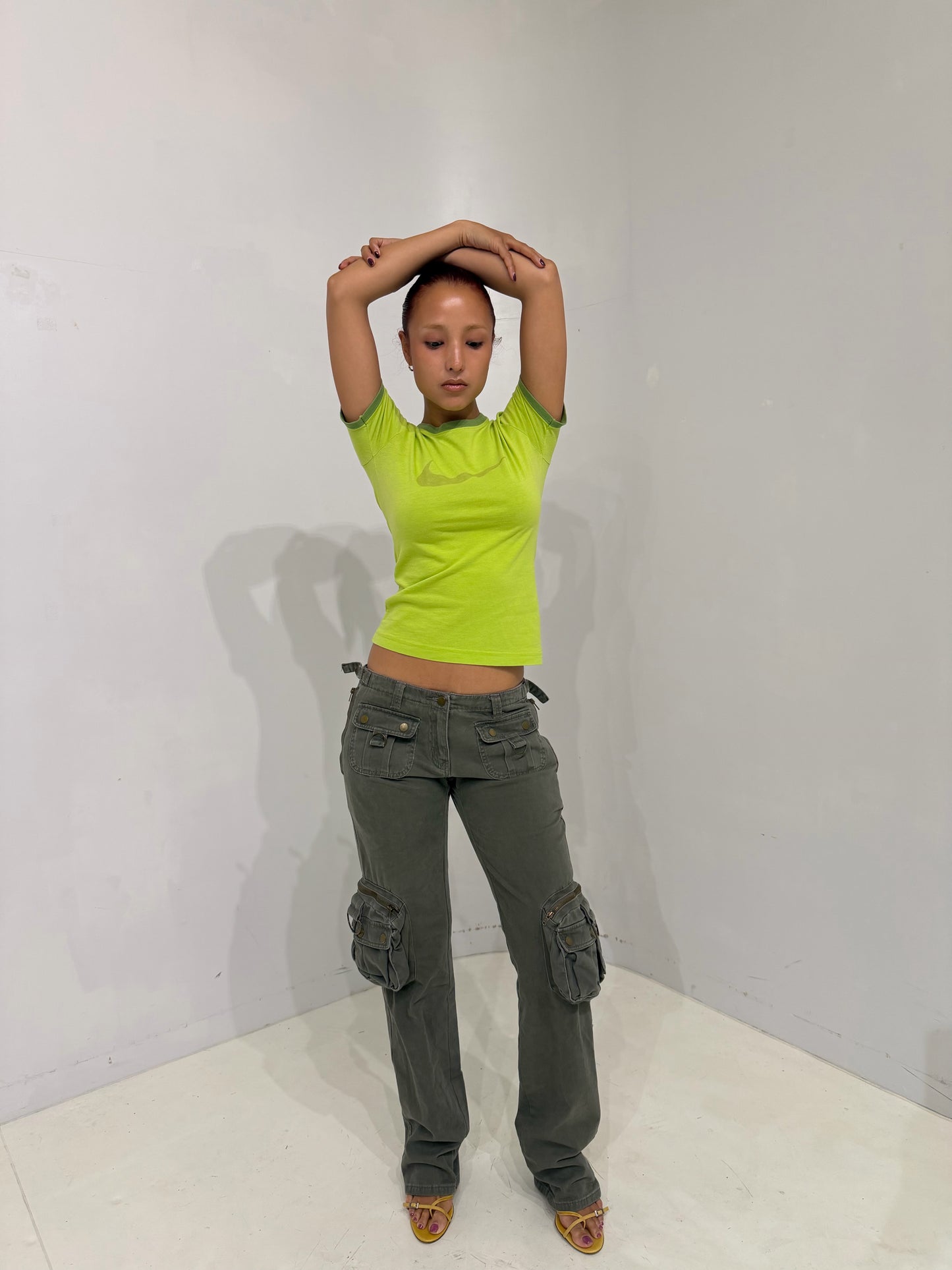 low-rise big pocket khaki cargo pants
