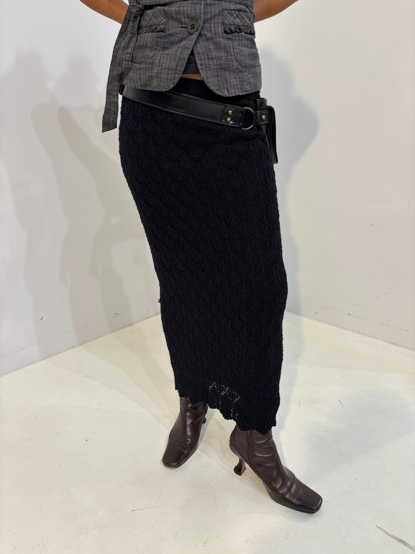 black knit skirt