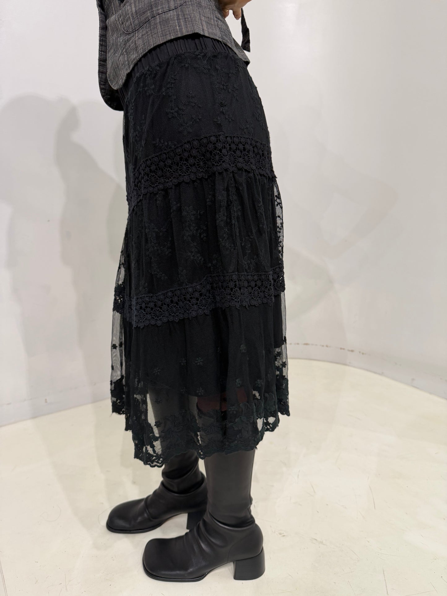 black floral lace skirt
