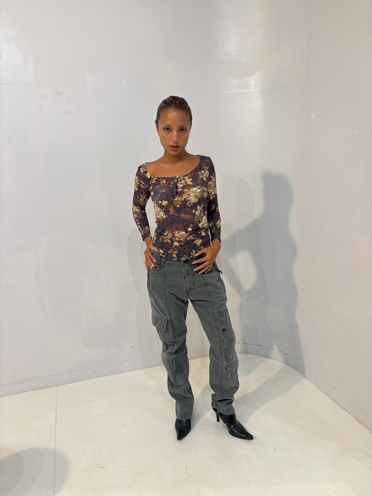 khaki cargo pants